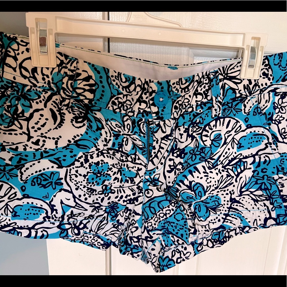 Lilly Pulitzer The Walsh shorts. Size 4.